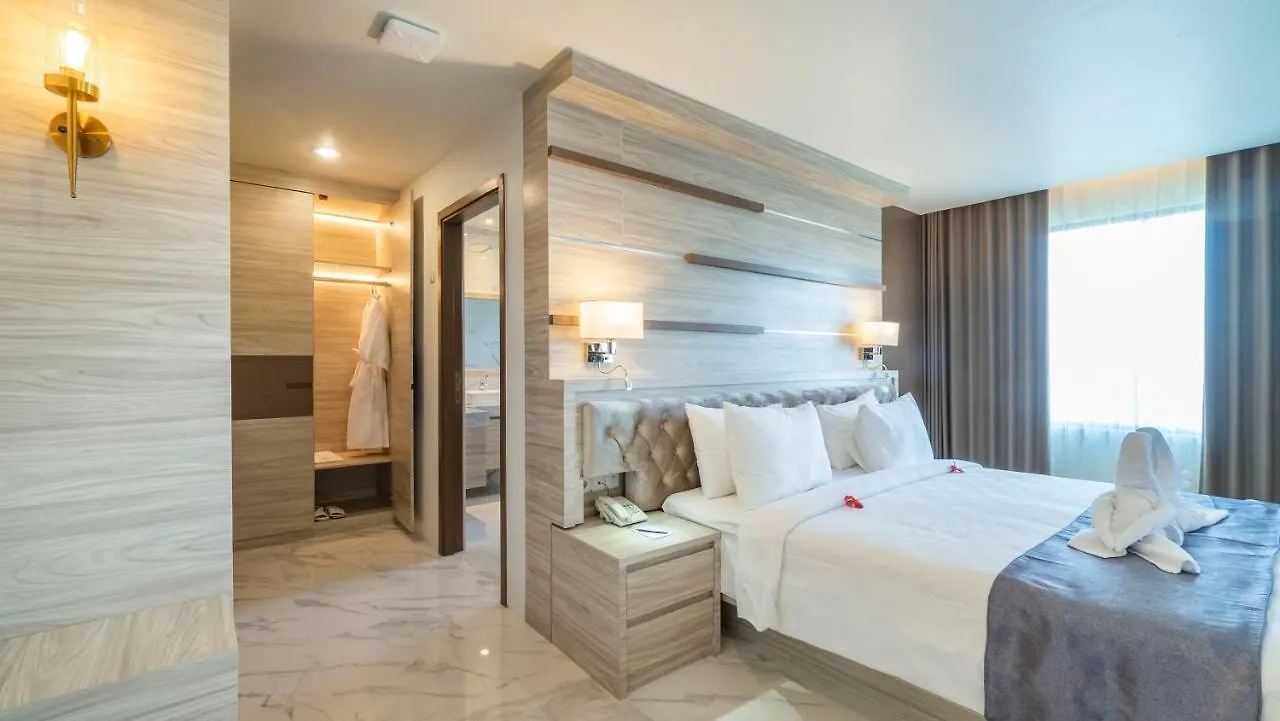 City Of Aventus Hotel - Denpasar
