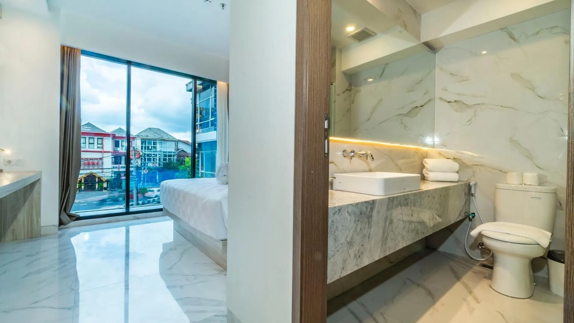 City Of Aventus Hotel - Denpasar